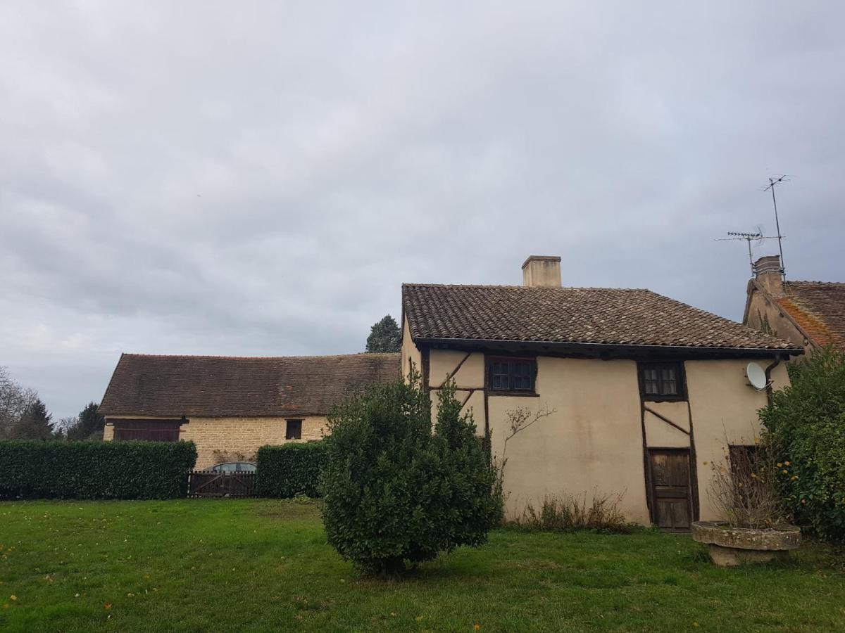 Gite L'Escale Gigny-sur-Saone Екстериор снимка